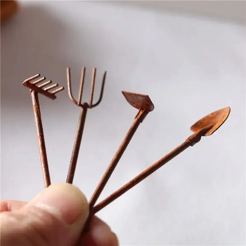 4Pcs/Pack Miniature Garden Too - огляд і ціна Gardening Tools Combo